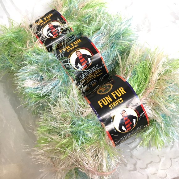 South Beach Eyelash Yarn Fun Fur Lion Brand Yarn Bundle of 3 - Picture 3 of 6
